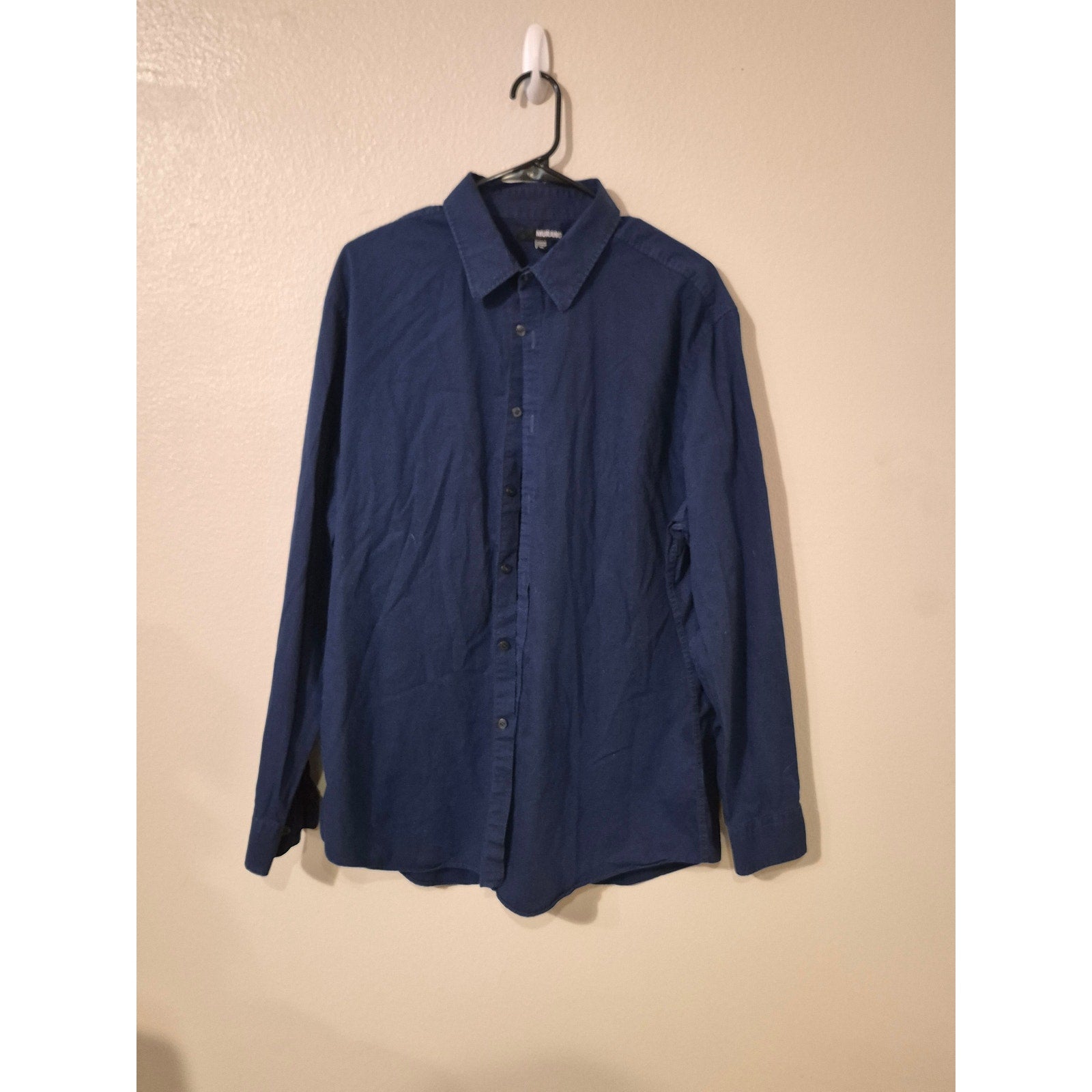 Murano Men's Corduroy Long Sleeve Button-Down