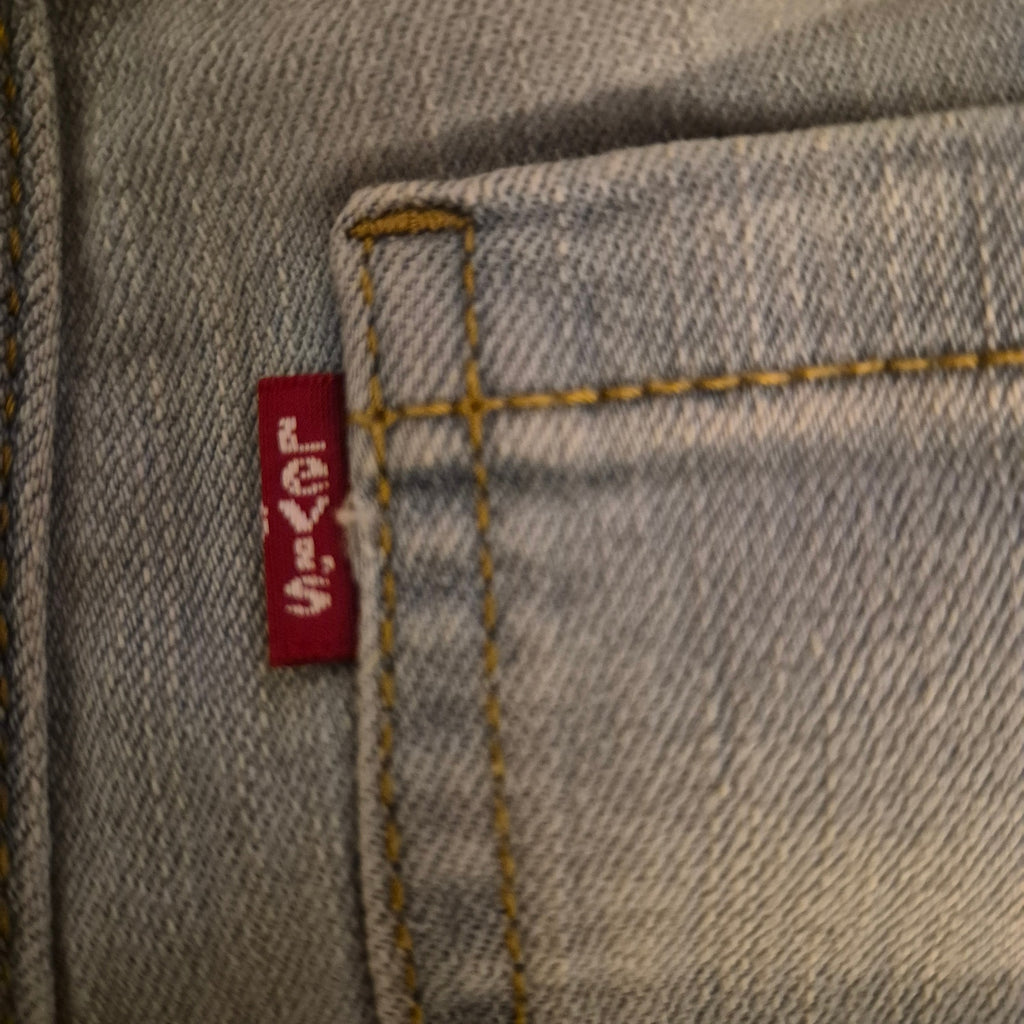 Levi's Baby 12M Light Wash Denim Pull On Shorts Drawstring Elastic Waist NWOT