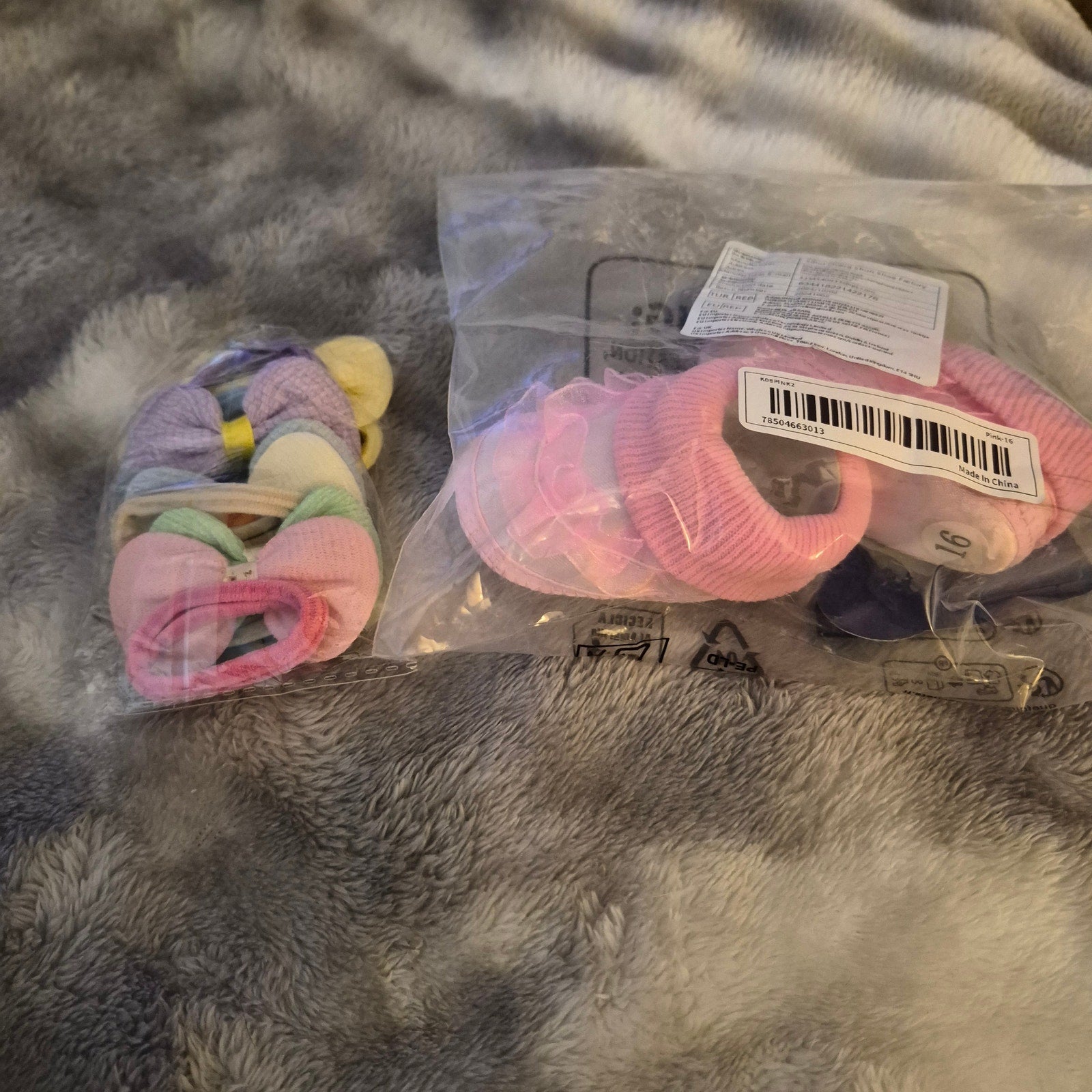 Baby Shoes and Bows, Girl