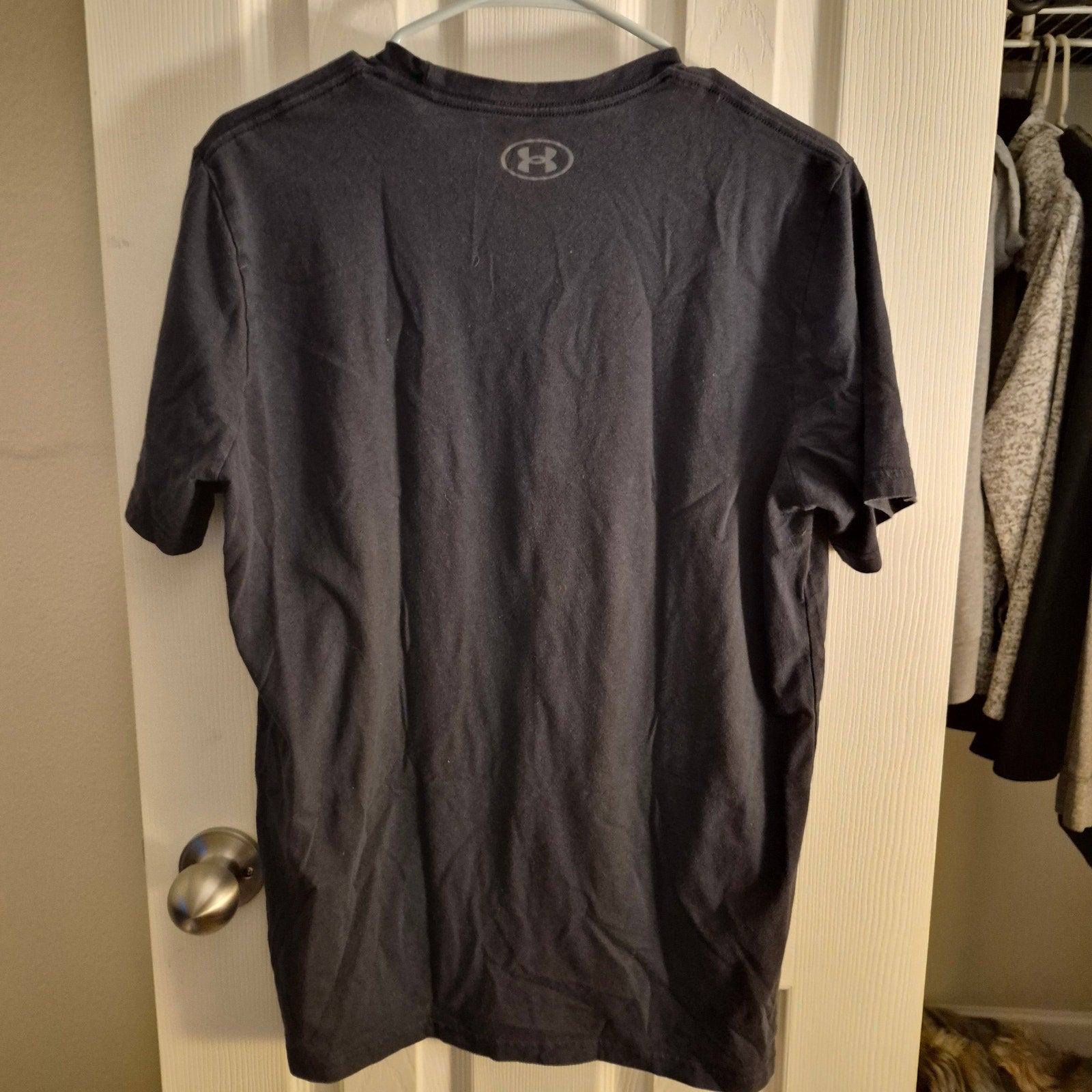 Under Armour Shirt, Large