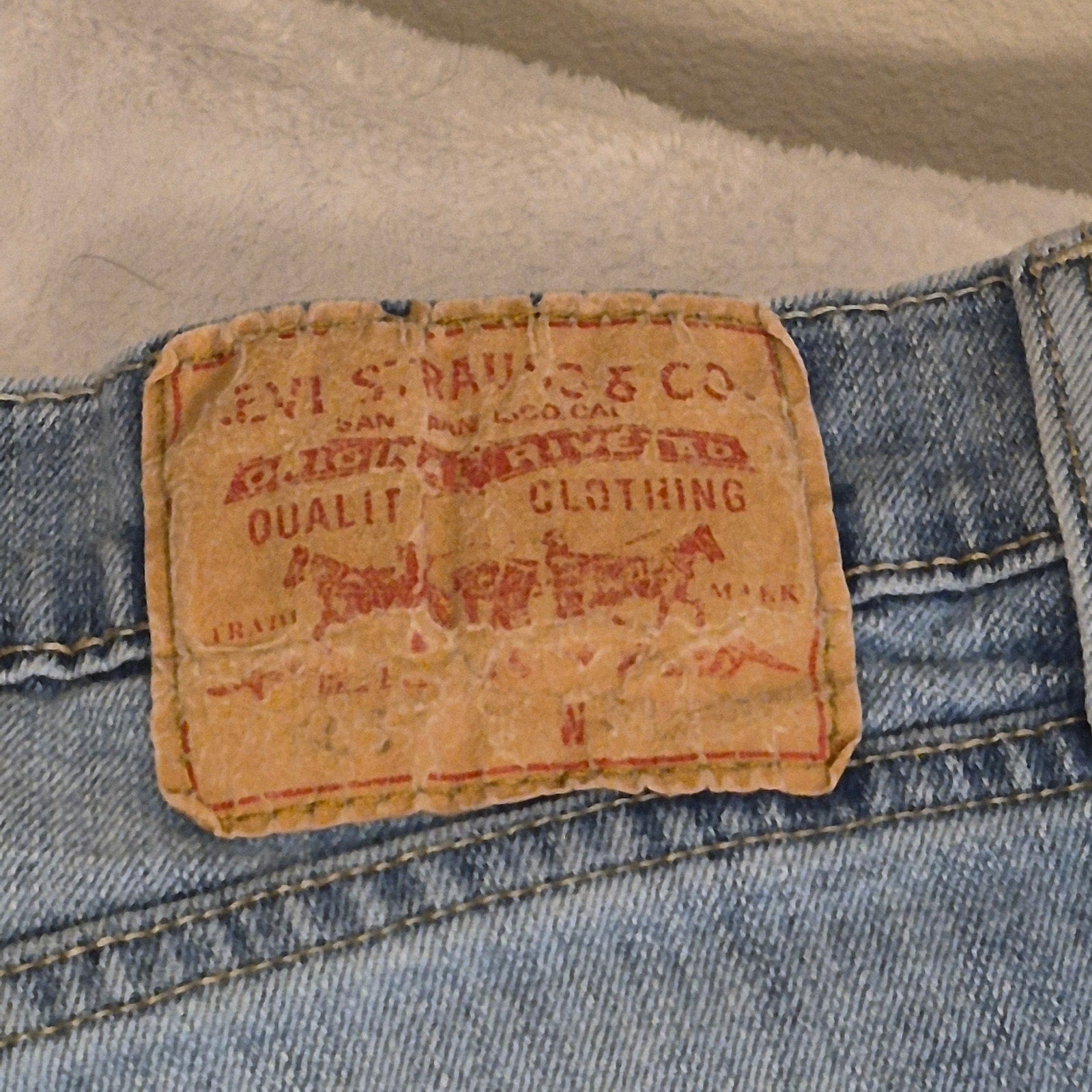 Levi’s 505 Regular Fit Straight Leg Jeans Mens 32x30 Light Wash Blue Denim