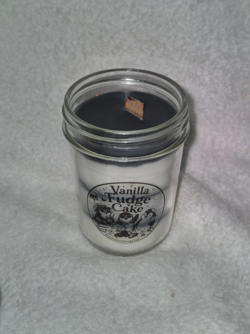 "Hand-poured vanilla fudge cake layered scented candle in a 9oz jar by Delightful Homemade Things"