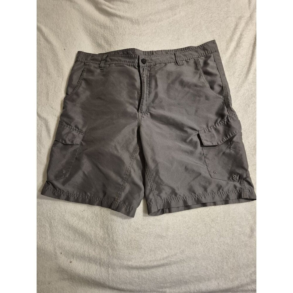 Men's Magellan 38 Gray Water-Repellent Hybrid Cargo Shorts