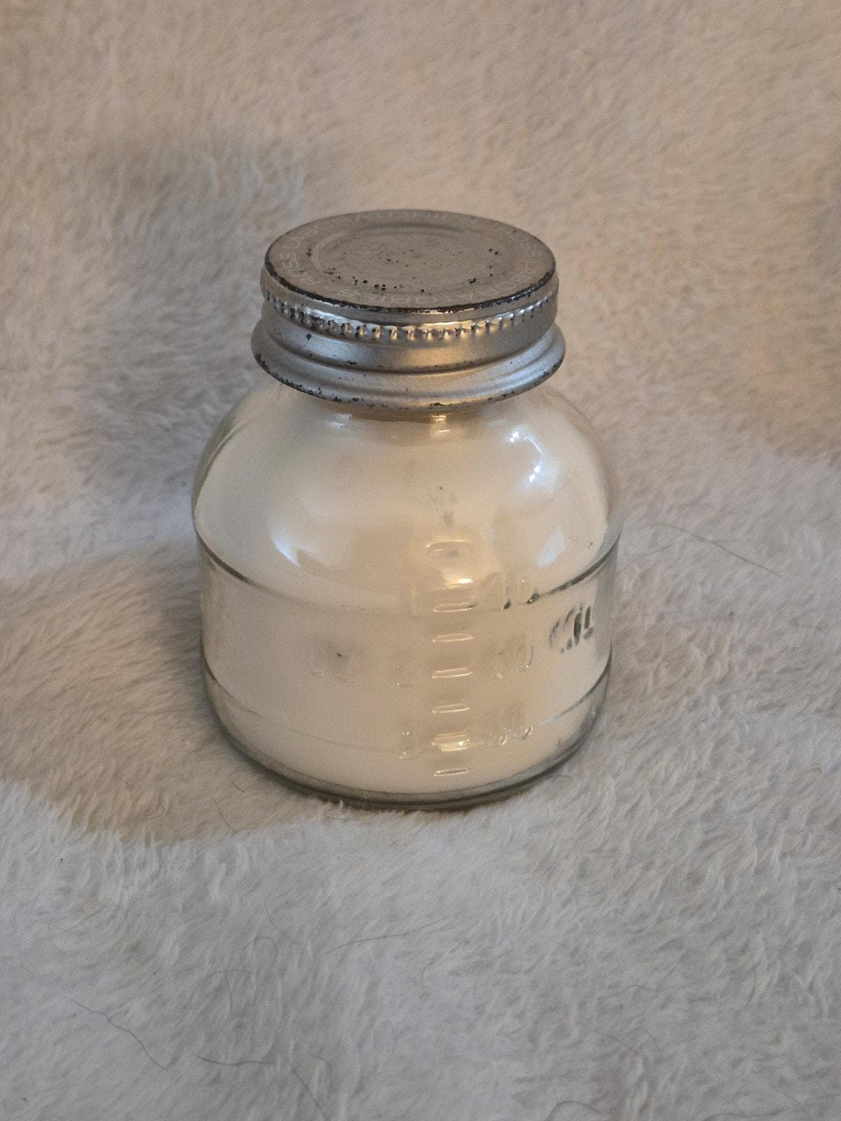 "Hand-poured Sparkling Vanilla scented candle 4oz, warm creamy vanilla fragrance, small-batch artisan candle"