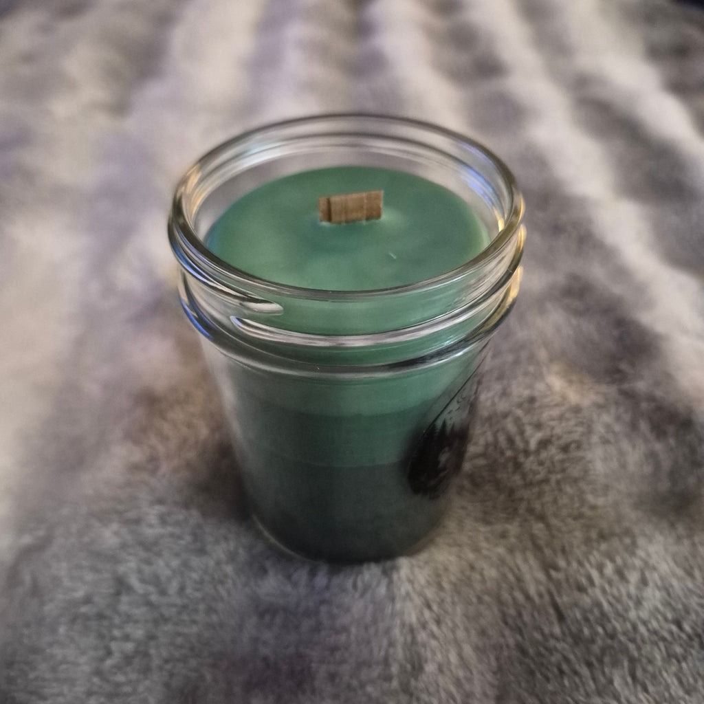 Frog's Breath Artisan Candle - Hand-Poured Vanilla Sugar & Spice - 9oz