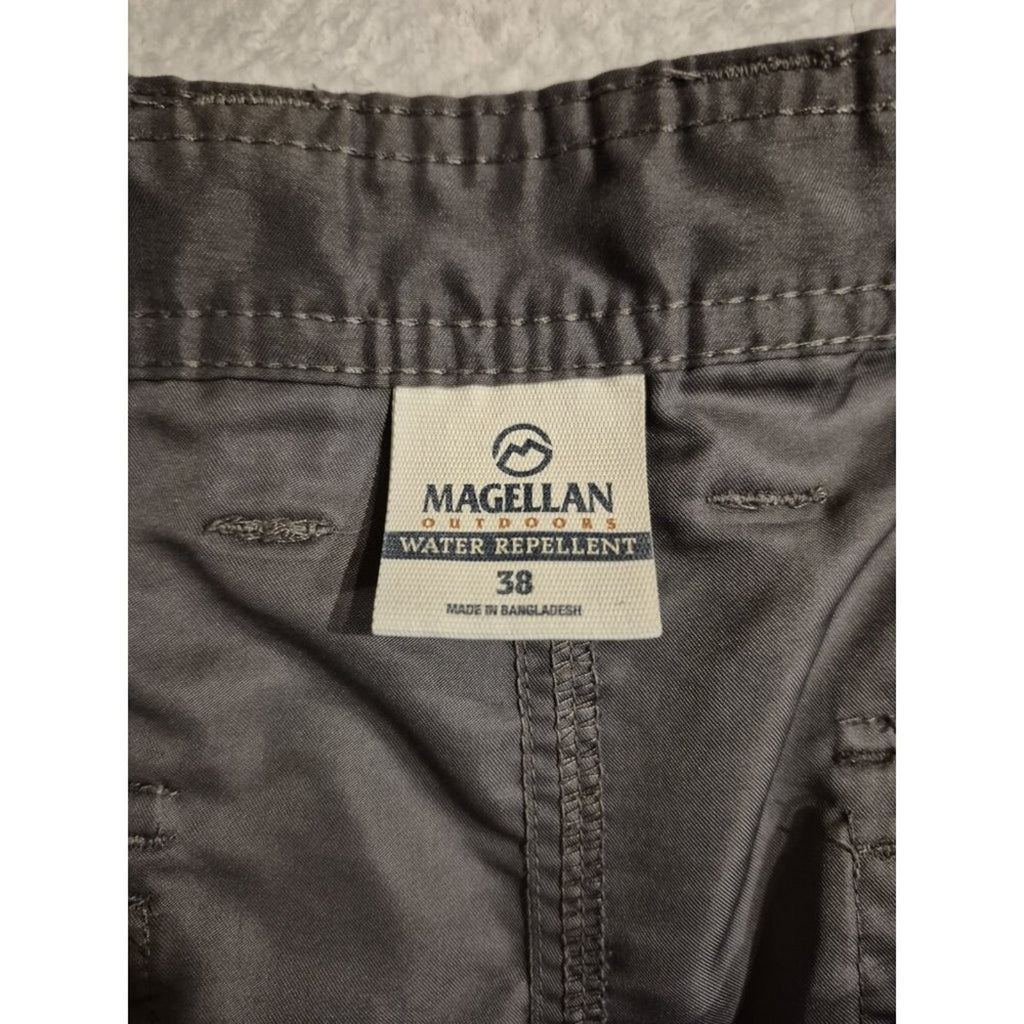 Men's Magellan 38 Gray Water-Repellent Hybrid Cargo Shorts
