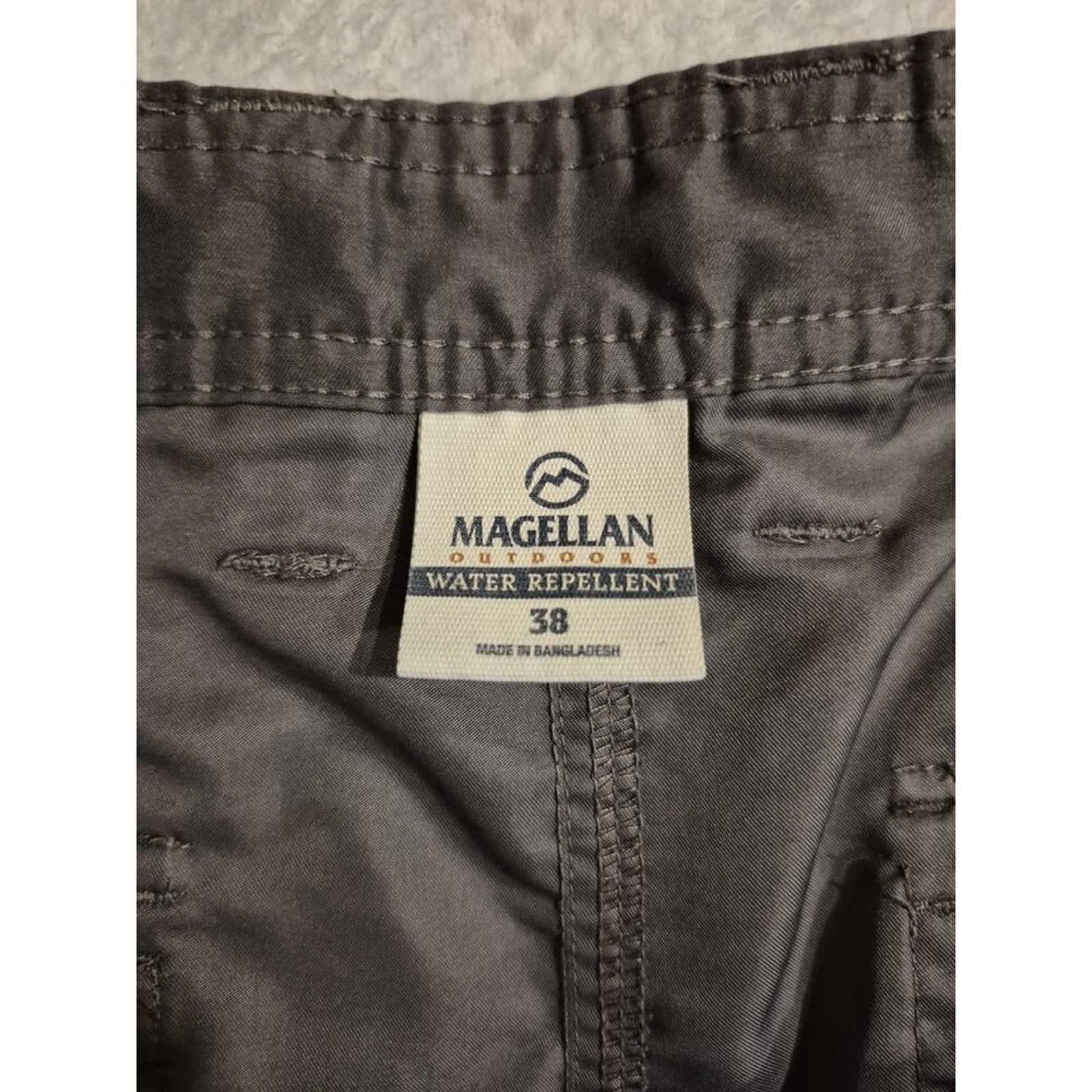 Men's Magellan 38 Gray Water-Repellent Hybrid Cargo Shorts