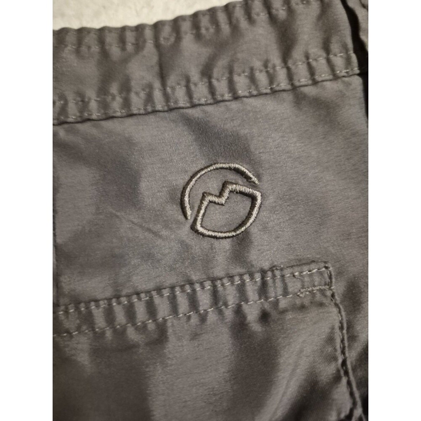 Men's Magellan 38 Gray Water-Repellent Hybrid Cargo Shorts