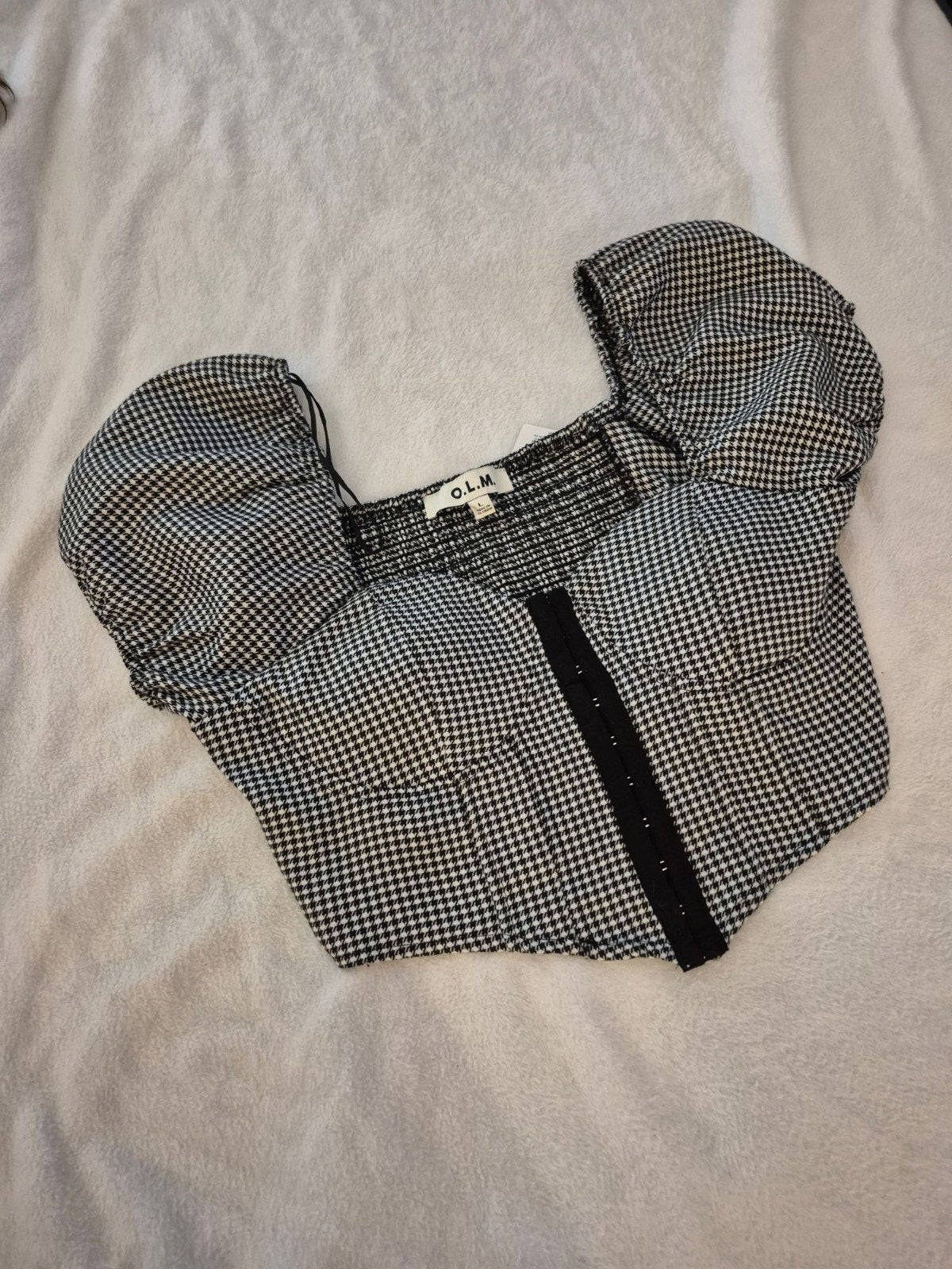 Houndstooth Puff Sleeve Crop Top By O.L.M. With Front Hook Closures