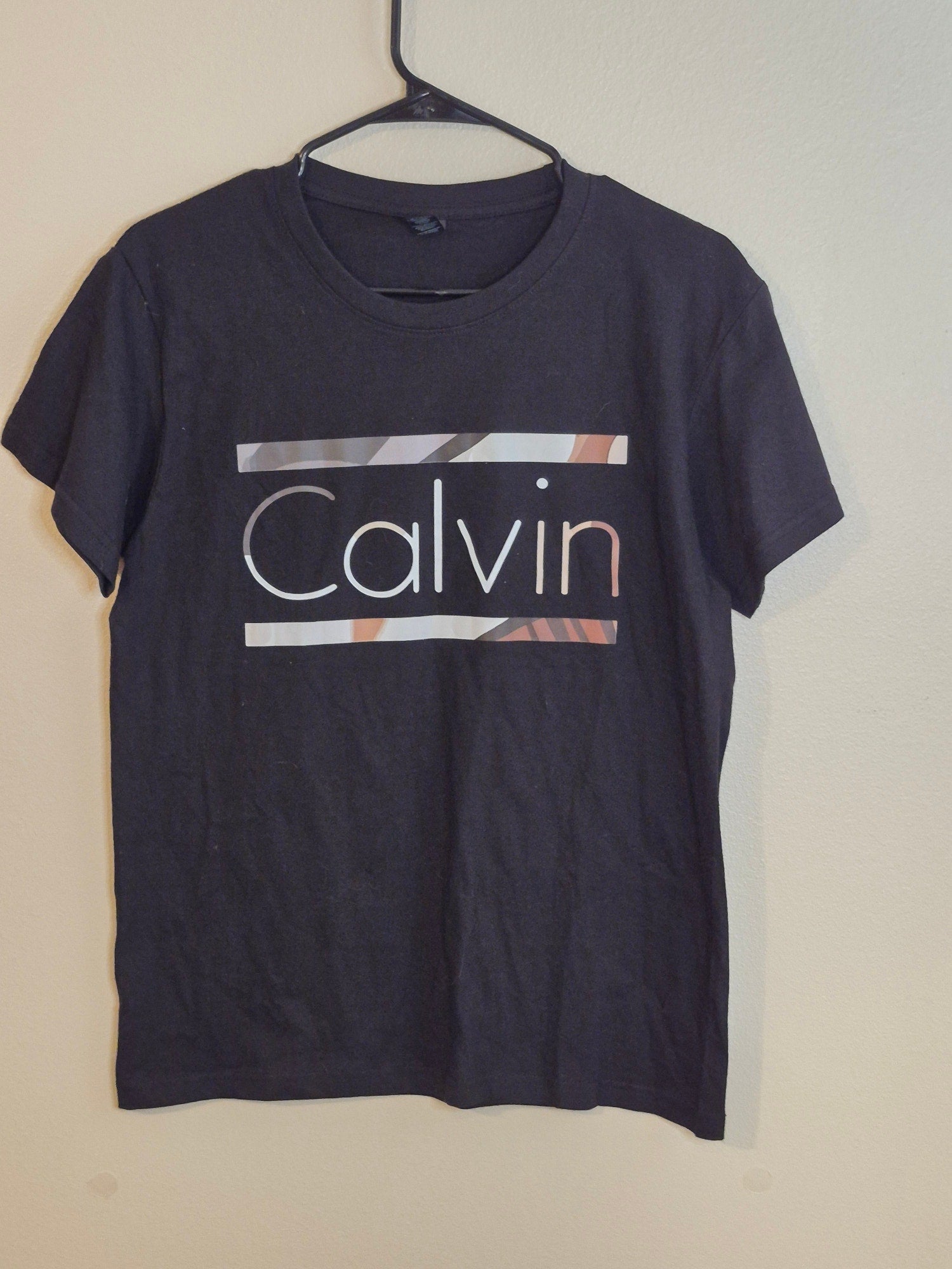 Calvin Klein Mens Minimalist Graphic T-Shirt - Black - Size Small