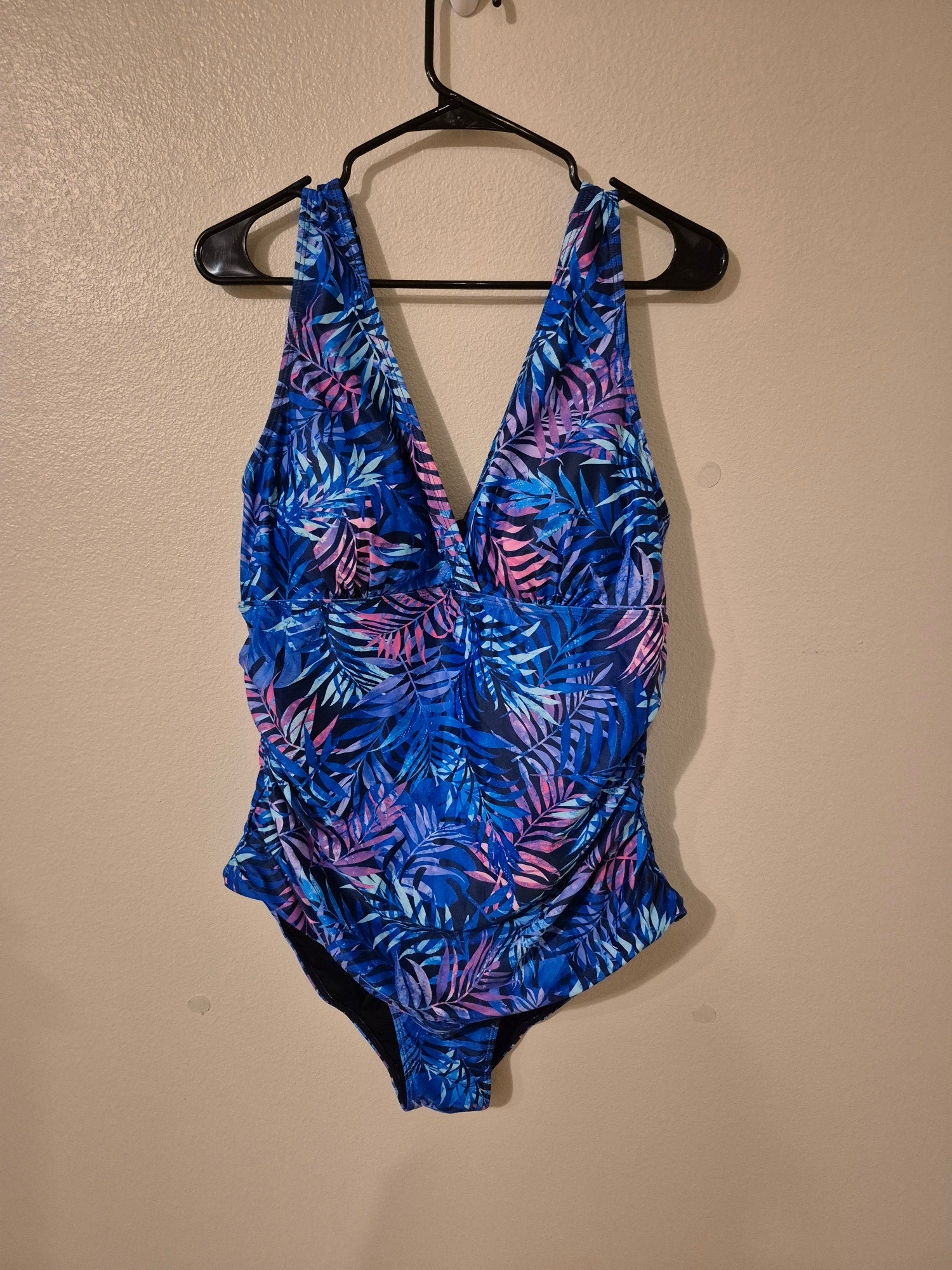 NWT Aqua Eve Plus Size 18W One Piece Swimsuit