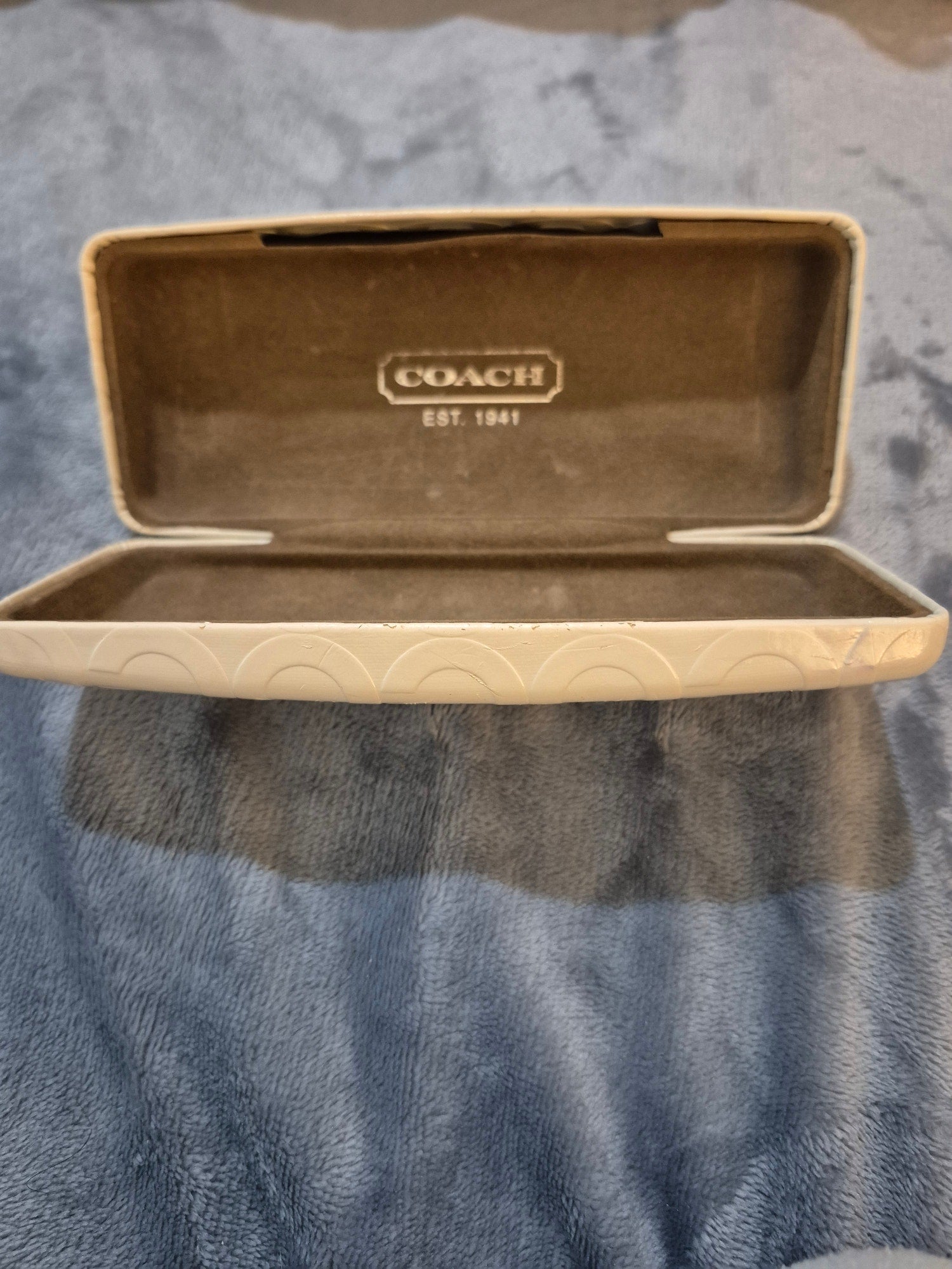 Authentic COACH White Signature C Hard Glasses Case Cream/Off-White