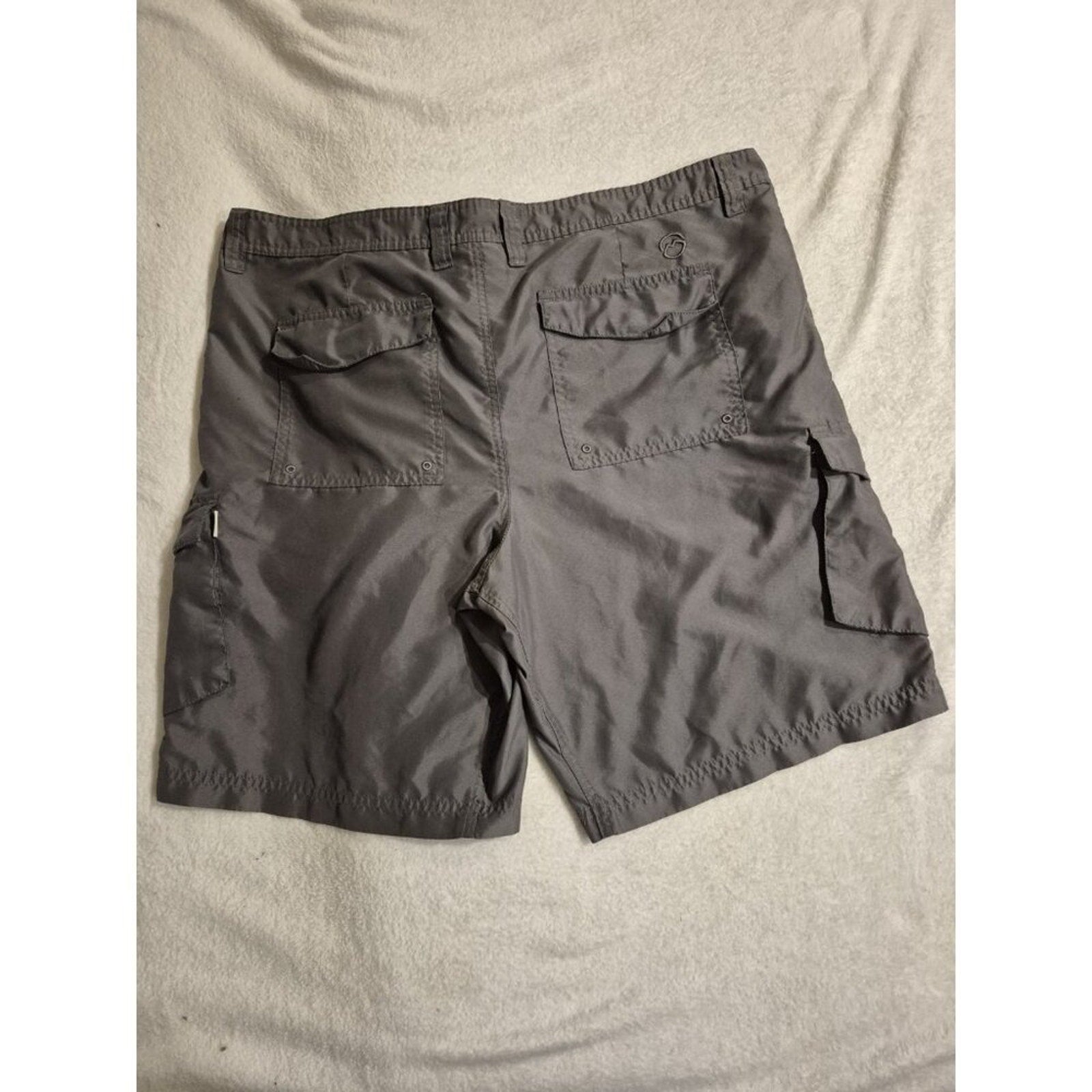 Men's Magellan 38 Gray Water-Repellent Hybrid Cargo Shorts