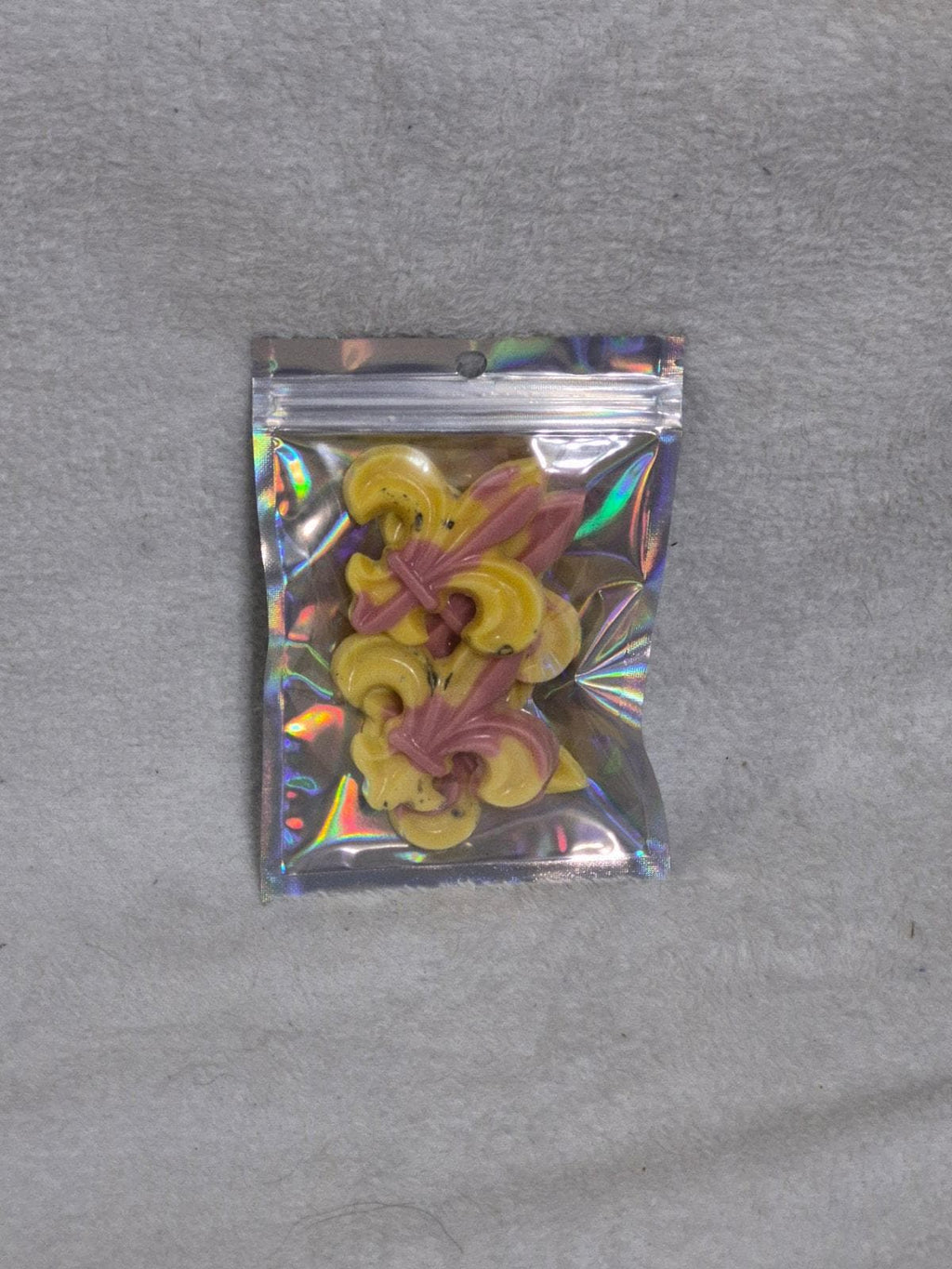 "Strawberry lemonade Fleur-de-Lis shaped wax melts, handmade scented wax melts by Delightful Homemade Things"