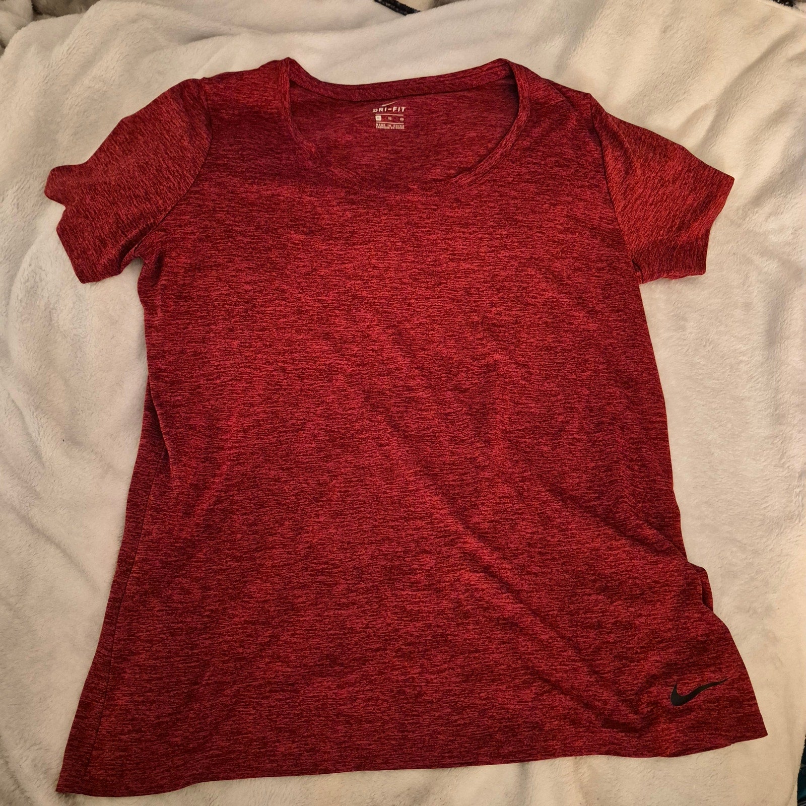 Nike Women's XL Dri-FIT Heather Red Short Sleeve Workout T-Shirt